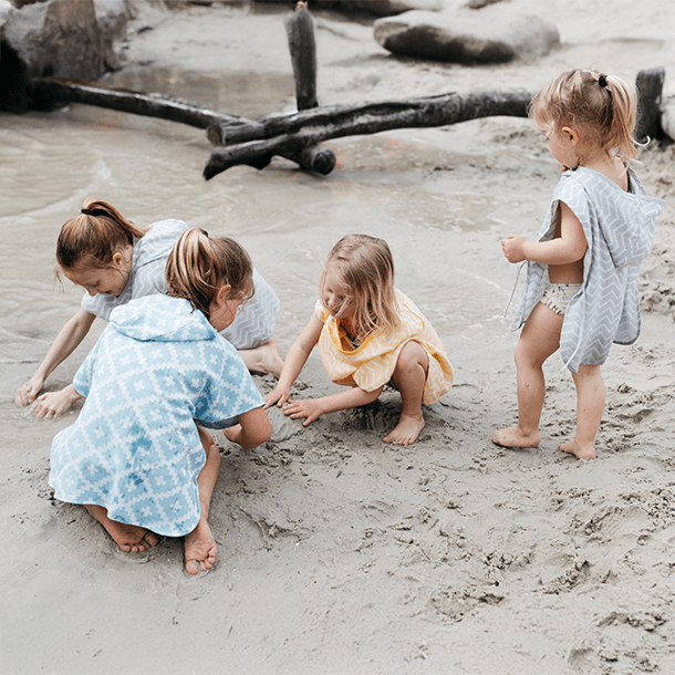 KipKep Blenker Poncho muslin